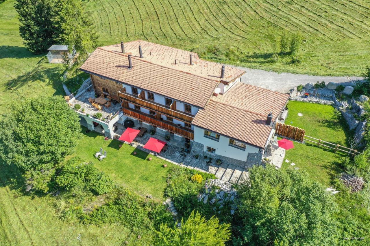 Hotel Chasa Al Battaporta Tschierv Exteriér fotografie