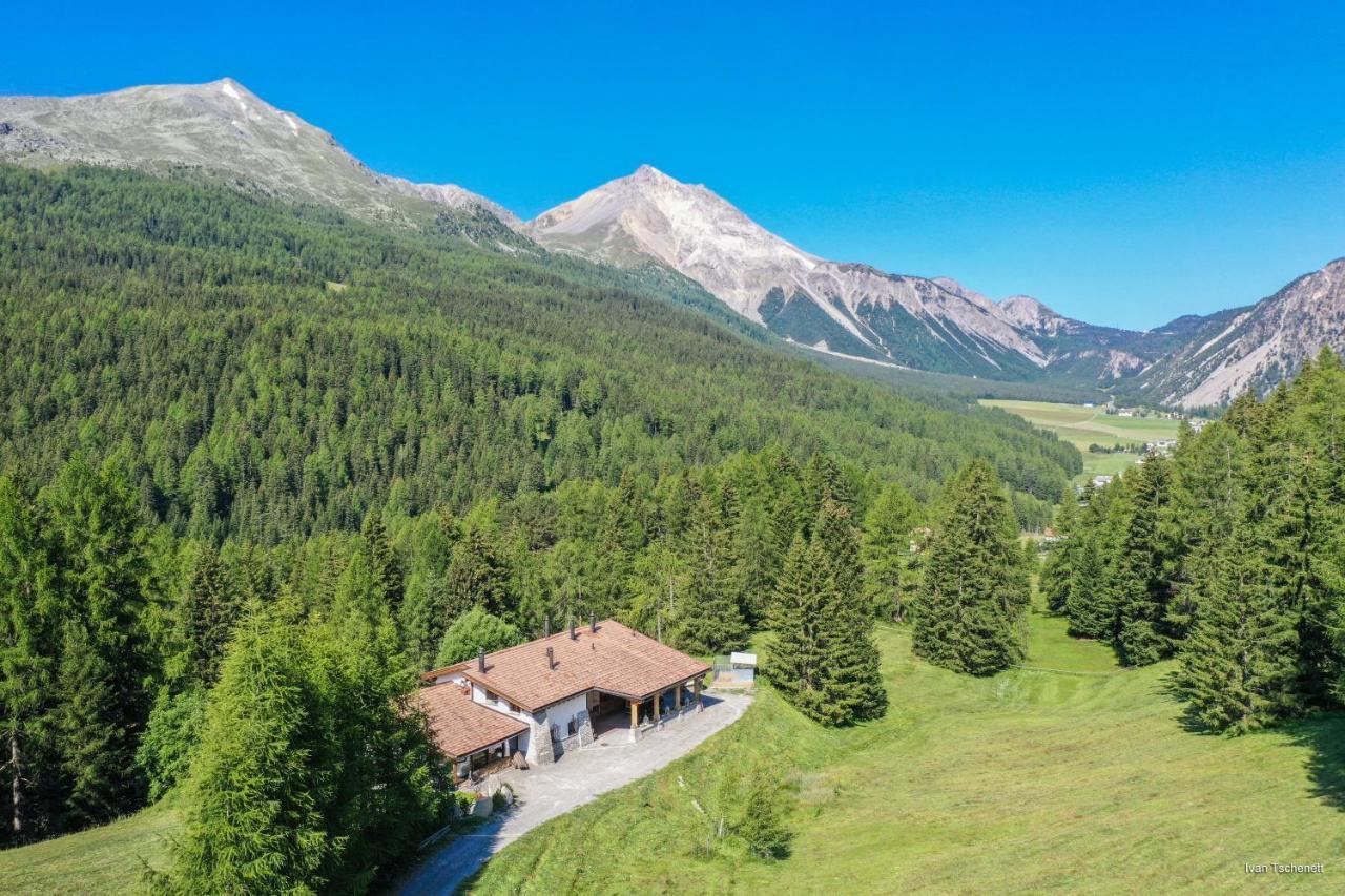 Hotel Chasa Al Battaporta Tschierv Exteriér fotografie